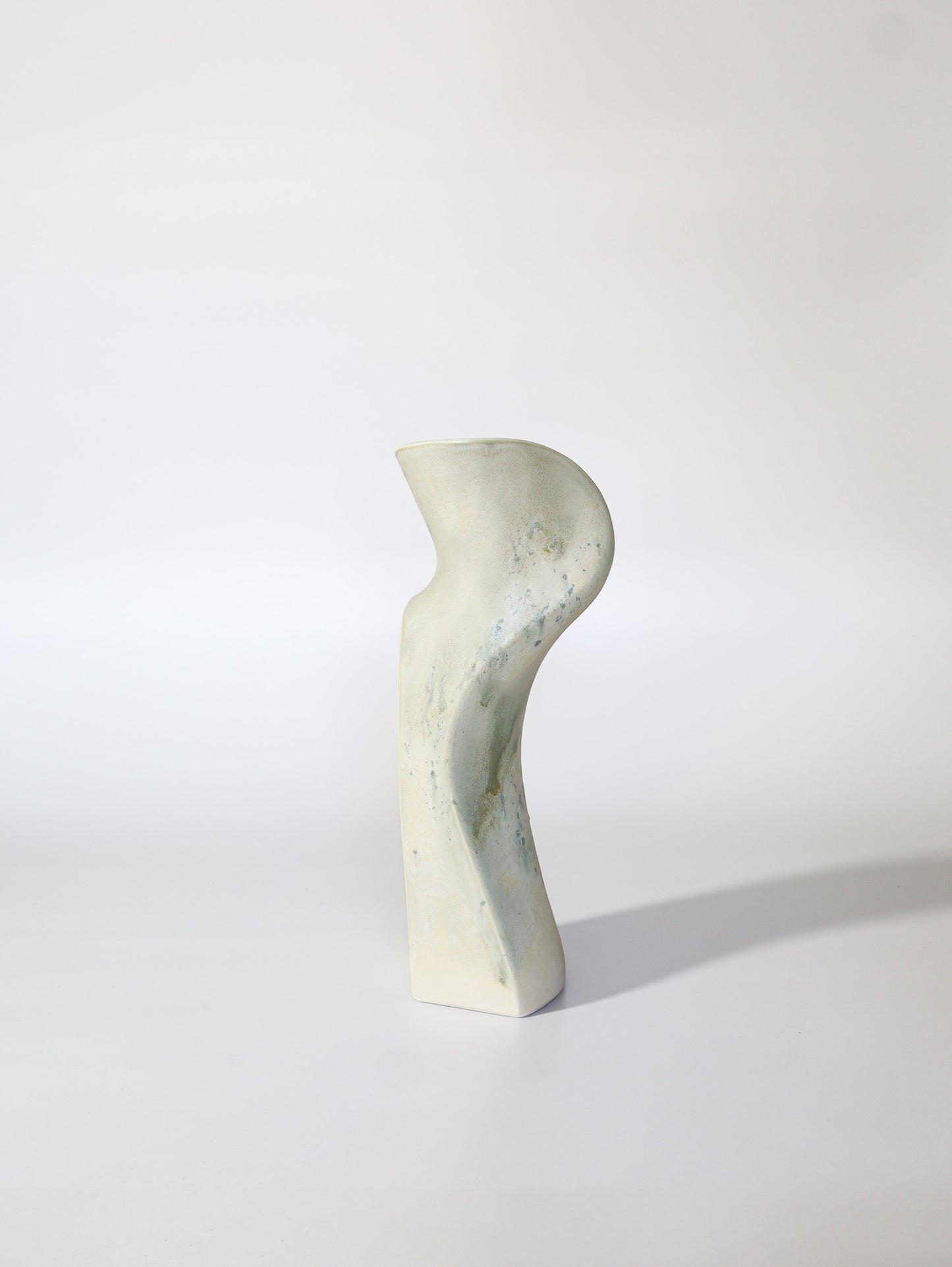 Forma Medium Candle Holder