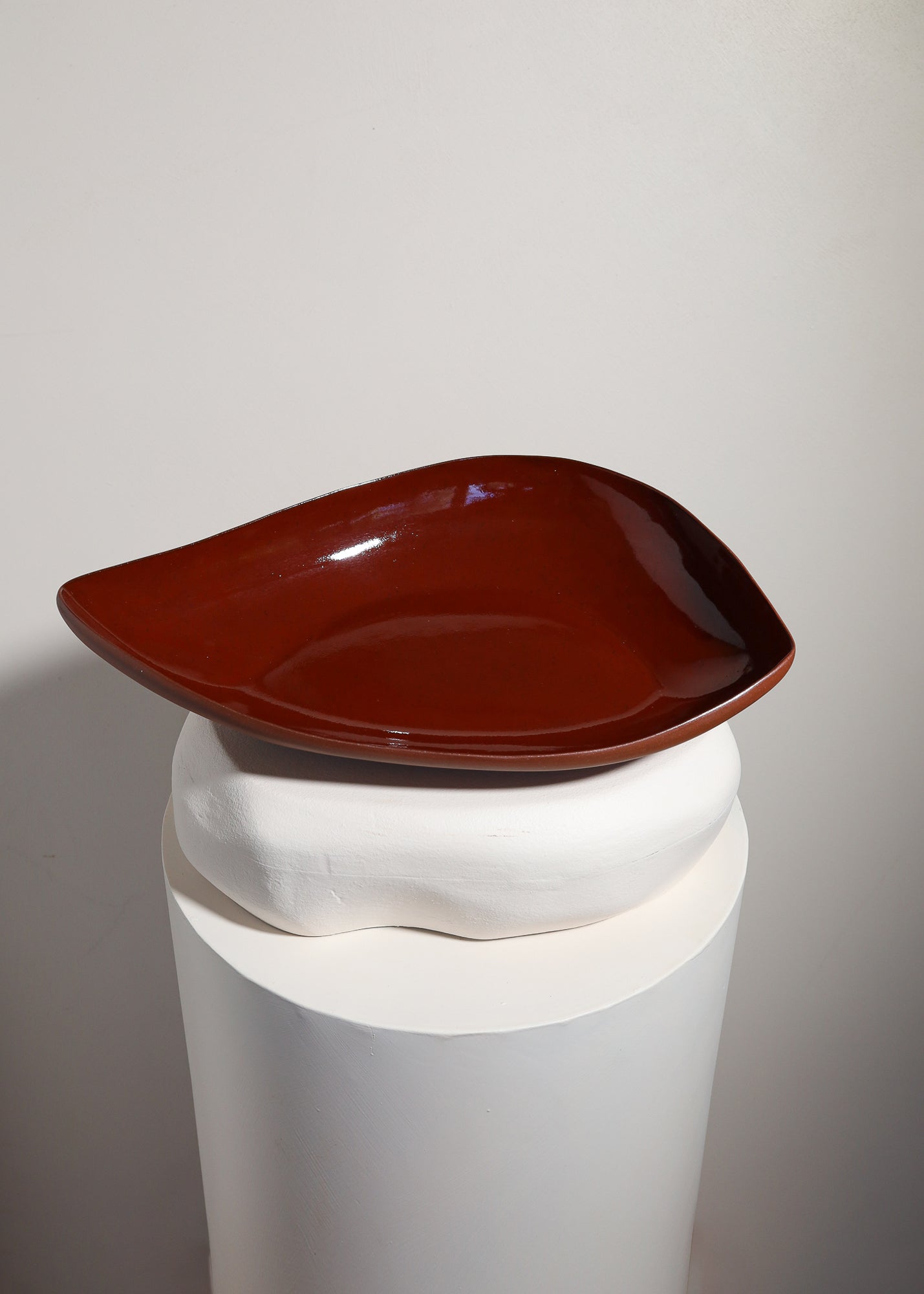 Folium Serving Bowl